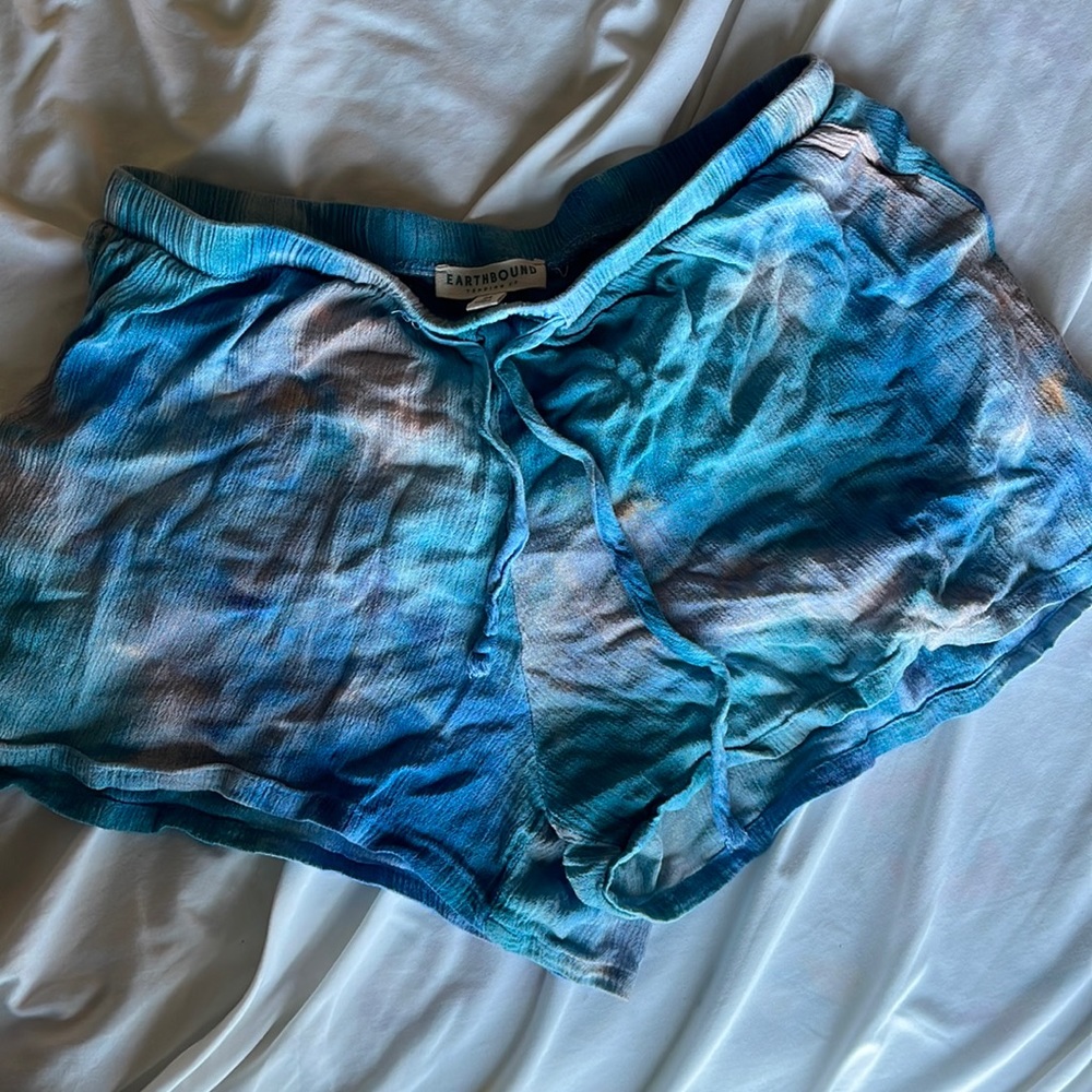 Earthbound shorts
